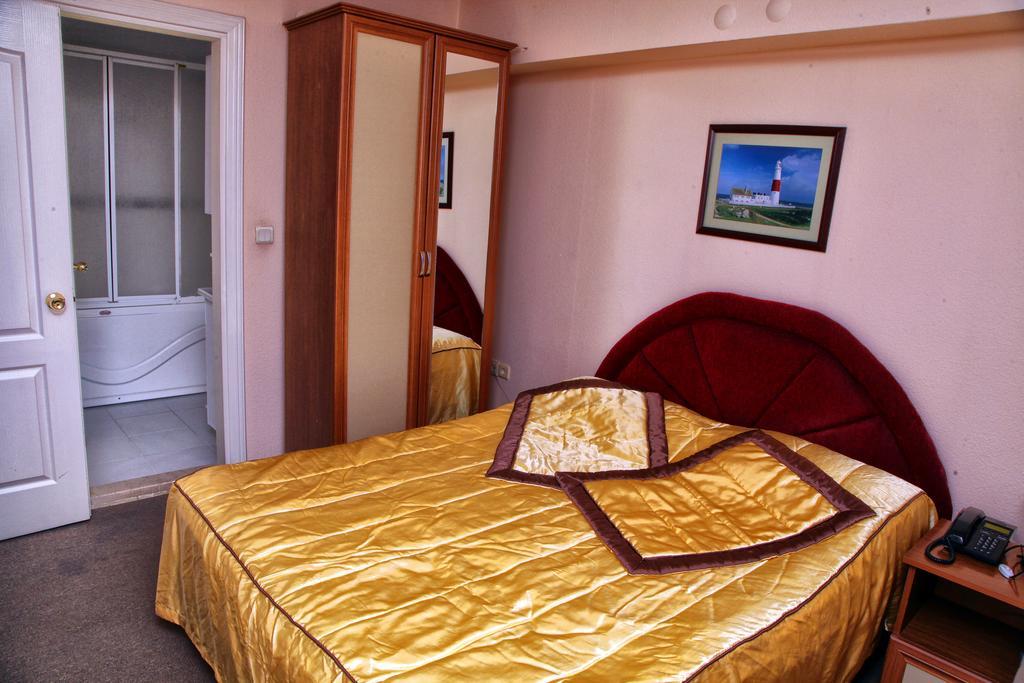 Rainbow 48 Apart Hotel Istanbul Ruang foto