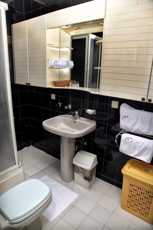 Rainbow 48 Apart Hotel Istanbul Ruang foto